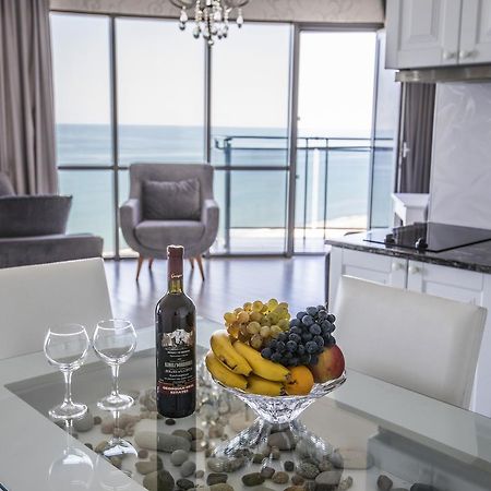 Tina'S Apartments With Panoramic Sea View Батуми Экстерьер фото