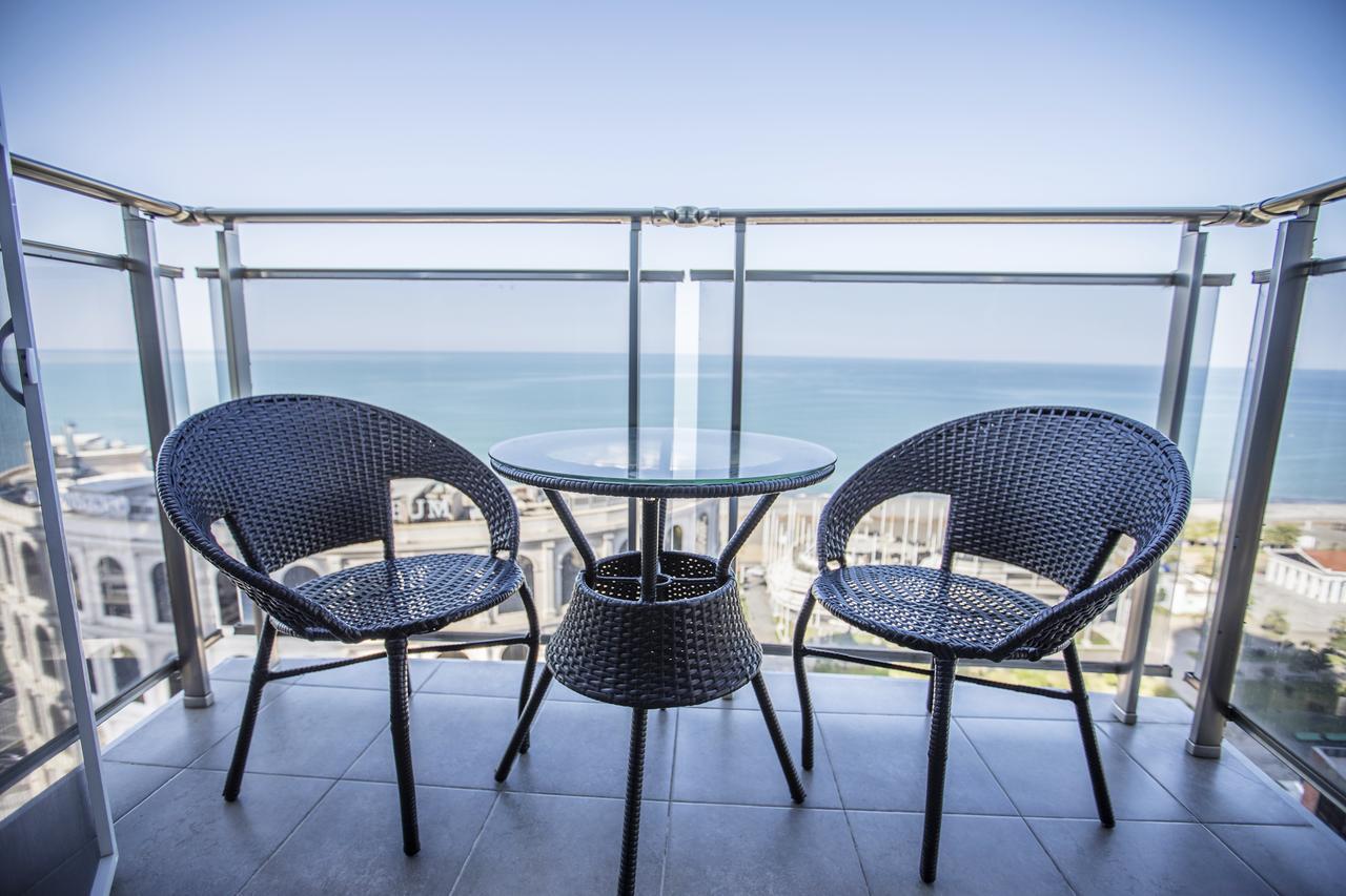 Tina'S Apartments With Panoramic Sea View Батуми Экстерьер фото
