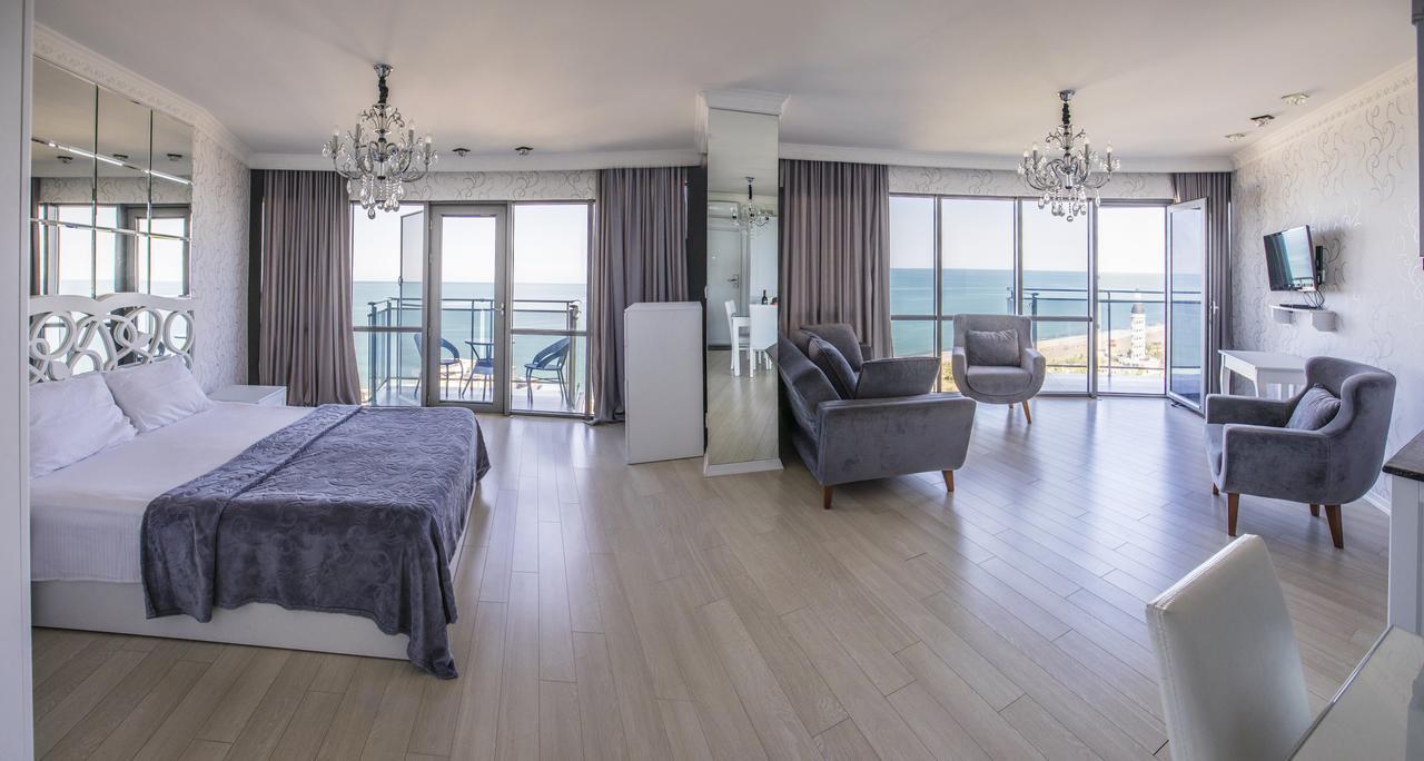Tina'S Apartments With Panoramic Sea View Батуми Экстерьер фото