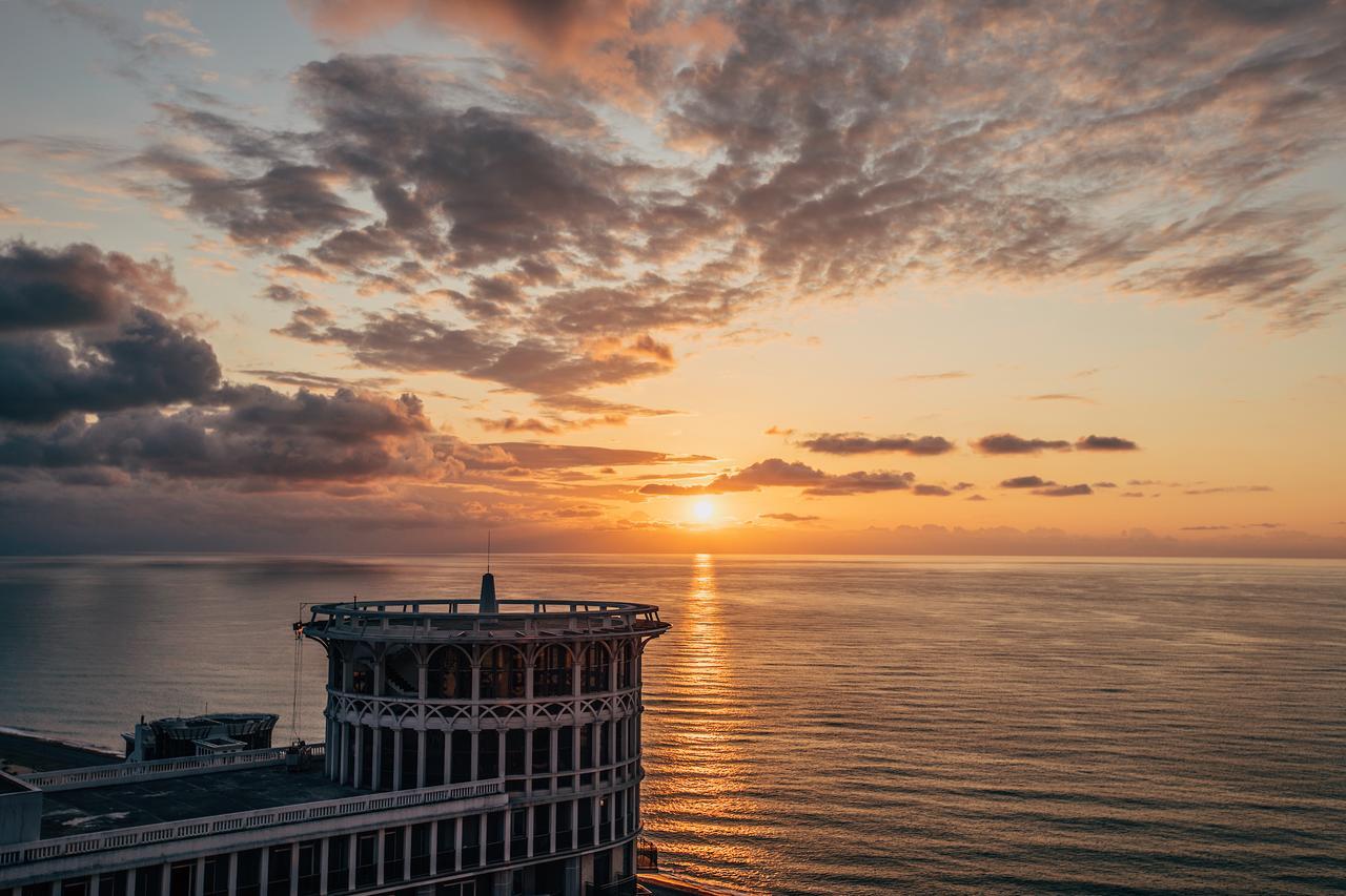 Tina'S Apartments With Panoramic Sea View Батуми Экстерьер фото