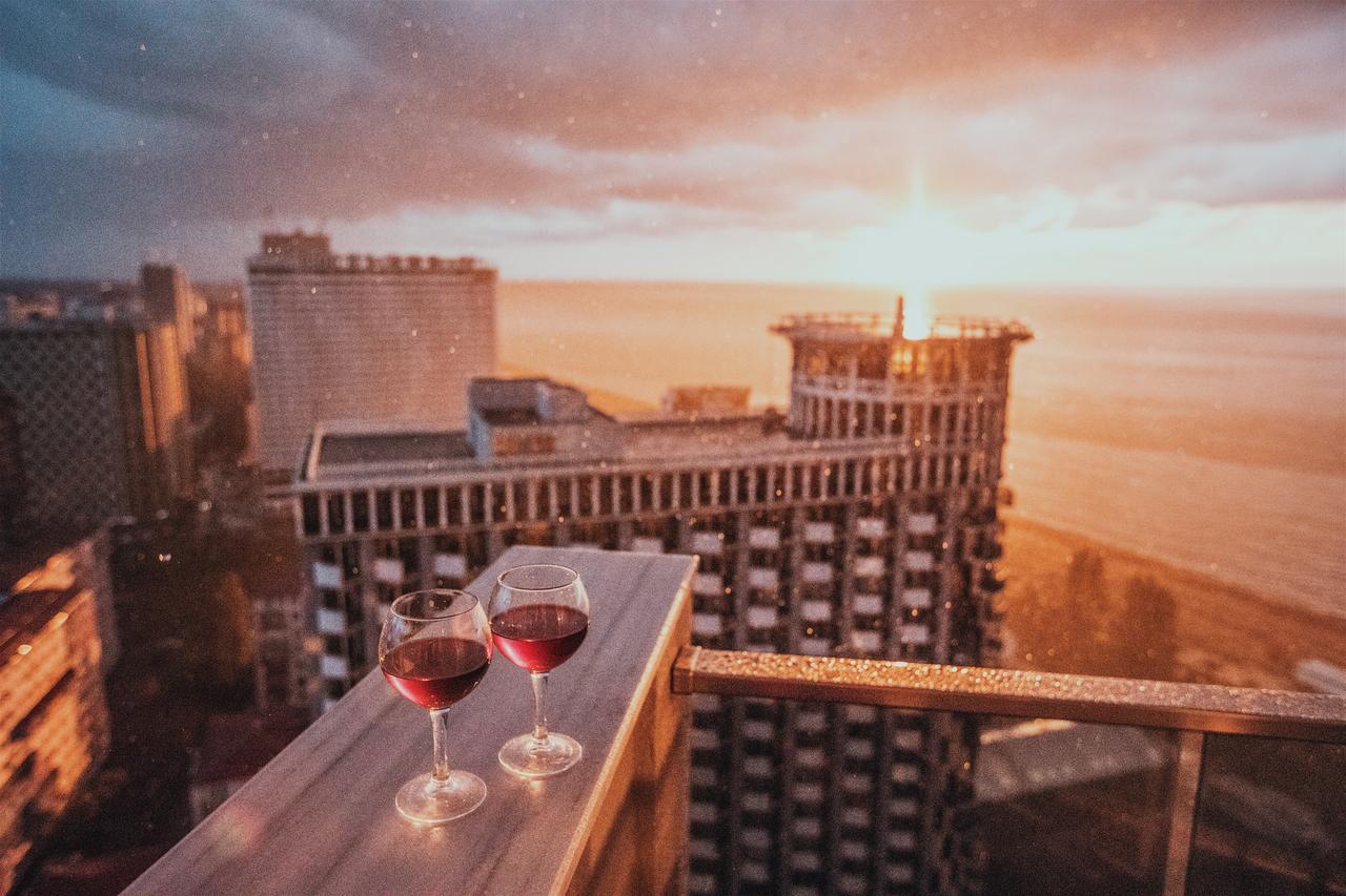 Tina'S Apartments With Panoramic Sea View Батуми Экстерьер фото