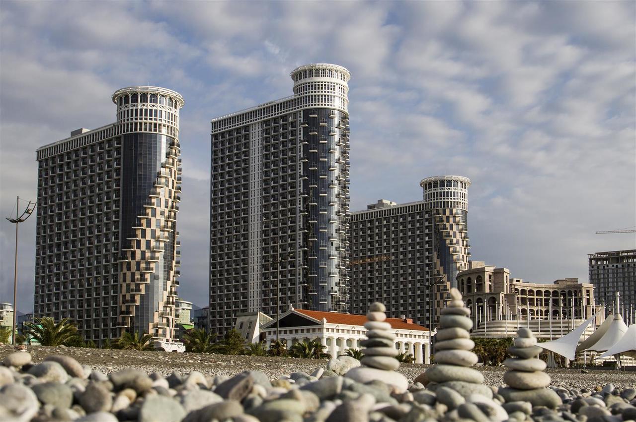 Tina'S Apartments With Panoramic Sea View Батуми Экстерьер фото